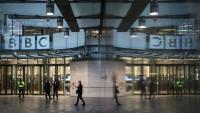 L'entrée de la BBC à Londres, le 10 novembre 2025