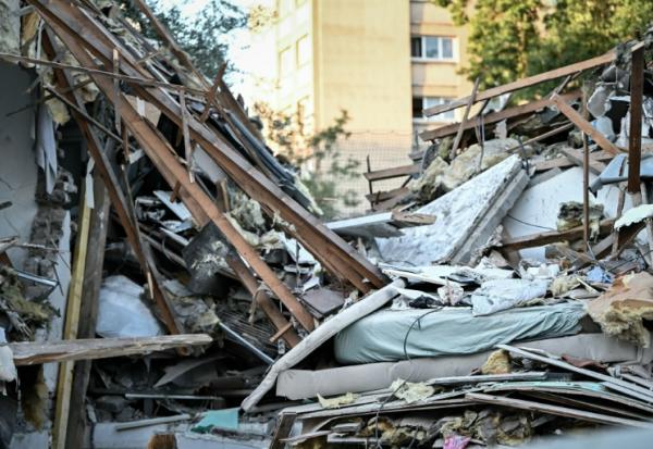 Les décombres d'un pavillon après une explosion provoquée par une fuite de gaz à Aubervilliers, en Seine-Saint-Denis le 6 septembre 2026