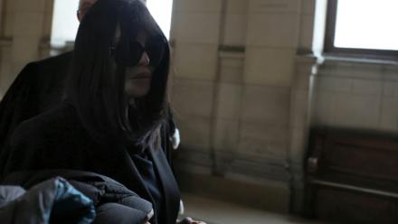 Isabelle Adjani à la cour d'appel de Paris le 1er avril 2026
