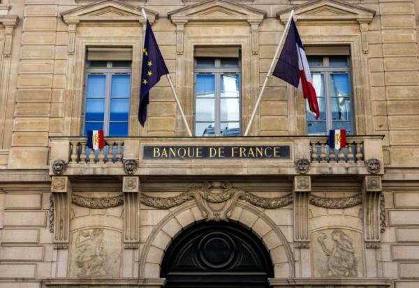 Cette photographie montre la façade du siège de la Banque de France à Paris, le 10 juillet 2026