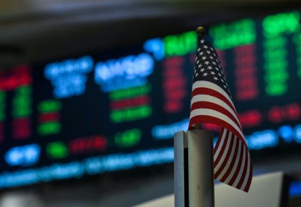 Un drapeau américain à la Bourse de New York le 15 juillet 2025