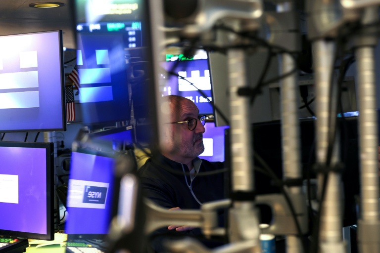 Un opérateur à la Bourse de New York le 13 octobre 2025
