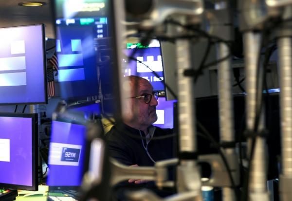Un opérateur à la Bourse de New York le 13 octobre 2025