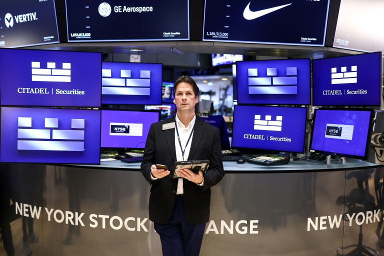 Un trader à la Bourse de New York, le 1er novembre 2025