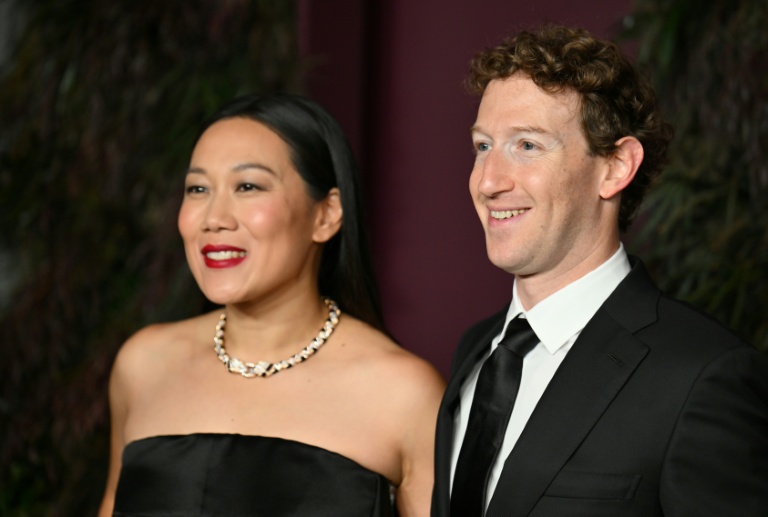 Le patron de Meta Mark Zuckerberg et son épouse médecin Priscilla Chan, le 29 octobre 2025 à New York