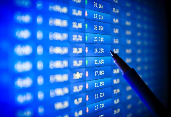 Apple, Synopsys, GameStop, Oracle... les valeurs à suivre aujourd'hui à Wall Street