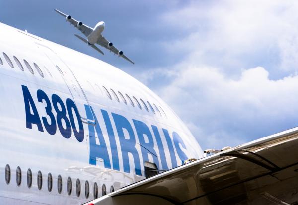 Fitch révise la perspective d’Airbus à positive