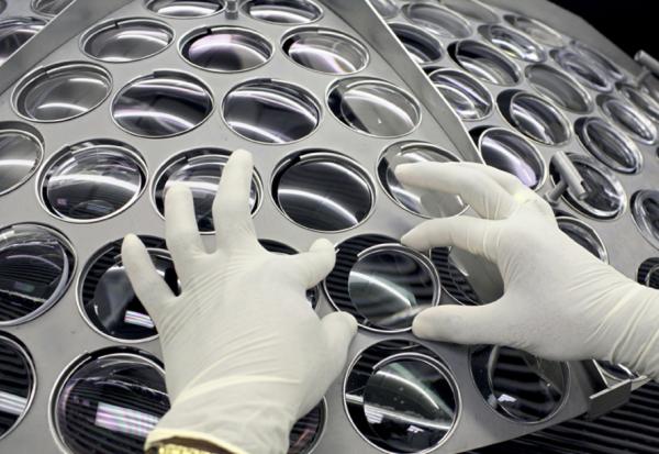 La valeur du jour à Paris EssilorLuxottica tente un retour vers ses sommets après un 4ème trimestre "impressionnant"