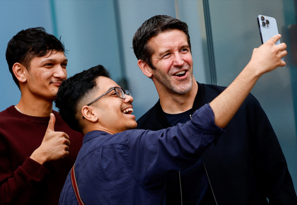 Apple : John Ternus veut "fluidifier" les process et les sorties !