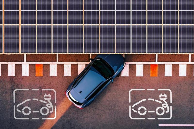 Carrefour : poursuite du partenariat avec Beev pour un service d'installation de bornes de recharge électriques à domicile