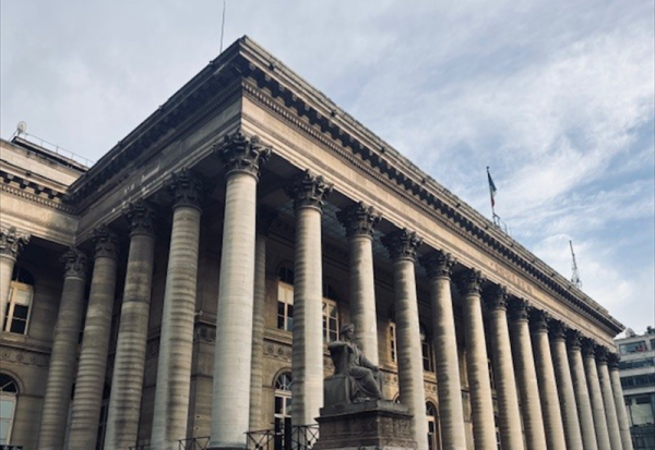 Clôture Paris : le CAC 40 se reprend un peu après Nvidia, mais les doutes subsistent...