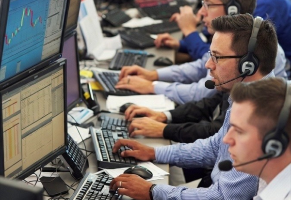 Clôture Paris : le CAC40 hésite encore