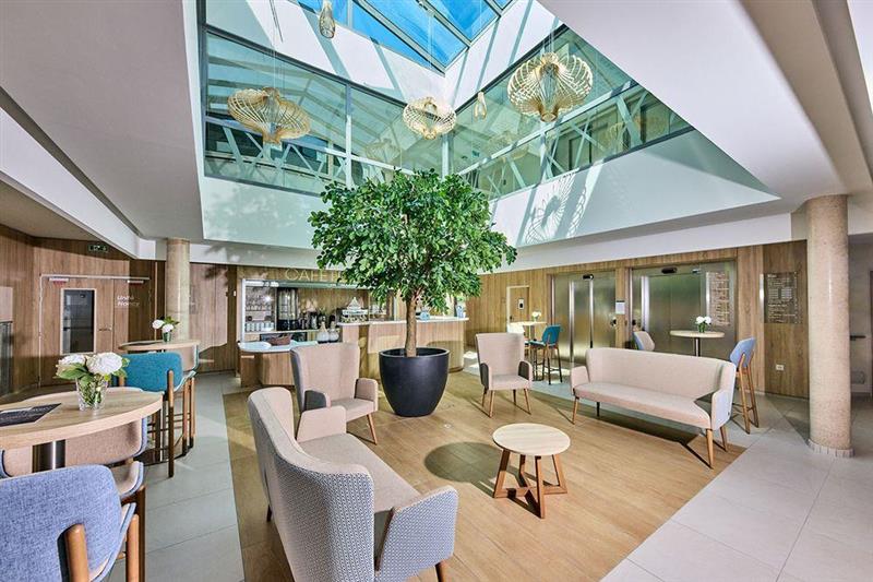 Emeis : le rouge l'emporte encore