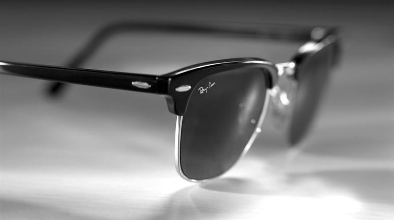 EssilorLuxottica : +1
