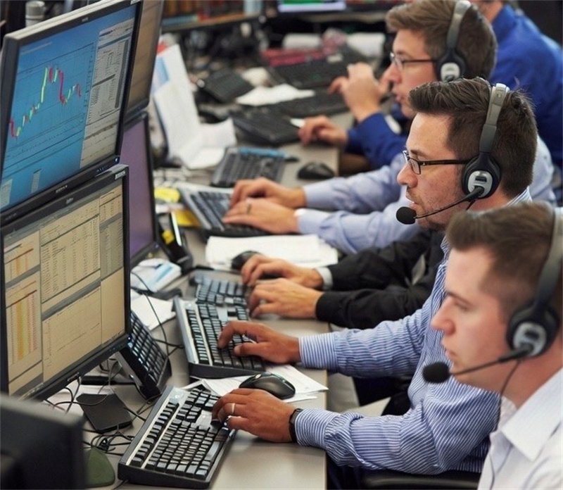 Marchés : les investisseurs restent confiants mais s'inquiètent de l'évolution du marché obligataire