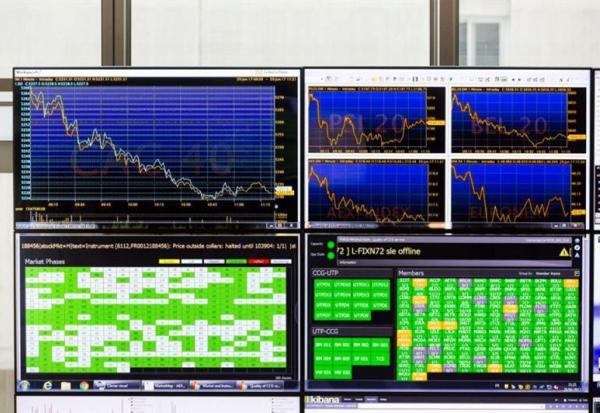 Mi-séance Paris : sur de nouveaux records, le CAC 40 s'invite au-dessus de 8.700 points