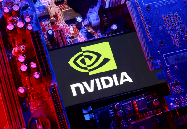 Nvidia lance DGX Spark, "le plus petit superordinateur d'IA au monde"