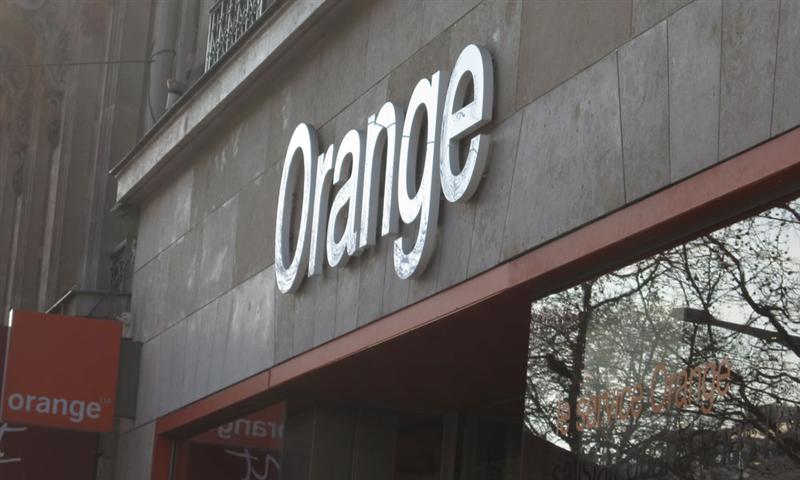 Orange et Telesat inaugurent la première gateway européenne Telesat Lightspeed en France