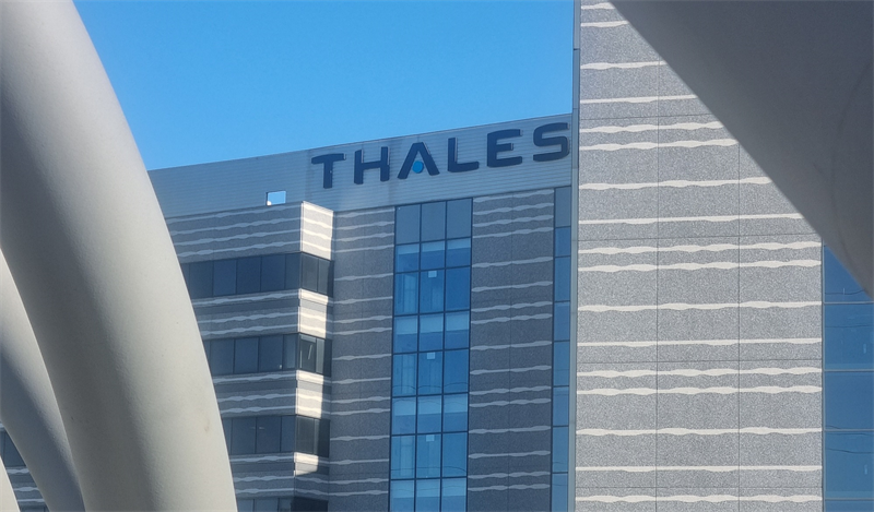 Thales : lance TopStar Smart Receiver, sa solution de sécurisation en environnement de guerre électronique