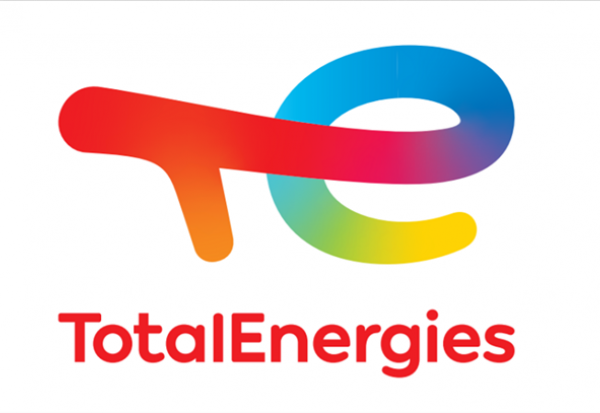TotalEnergies acquiert les activités renouvelables de Shell, et cède 50% d'un portefeuille d'actifs développés à KKR