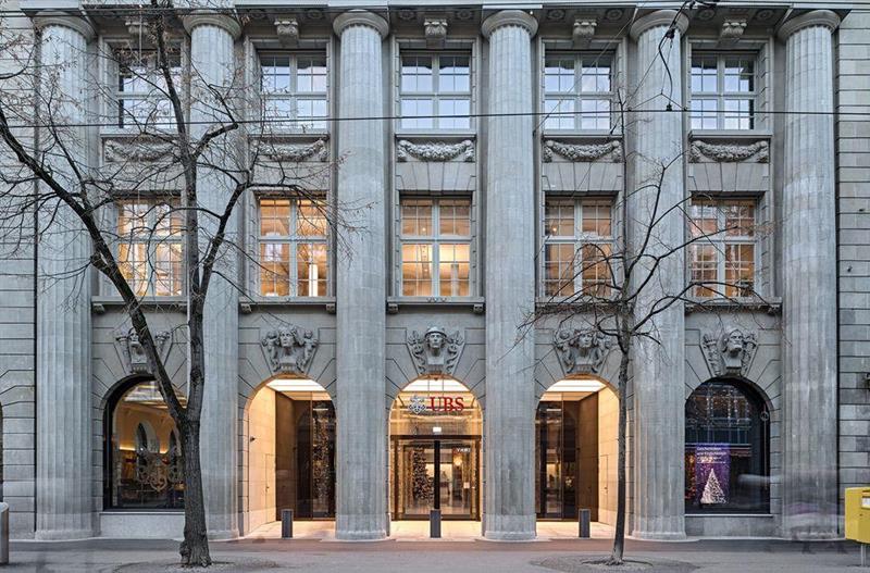 UBS : les rumeurs selon lesquelles UBS menacerait de quitter la Suisse sont 'absurdes'