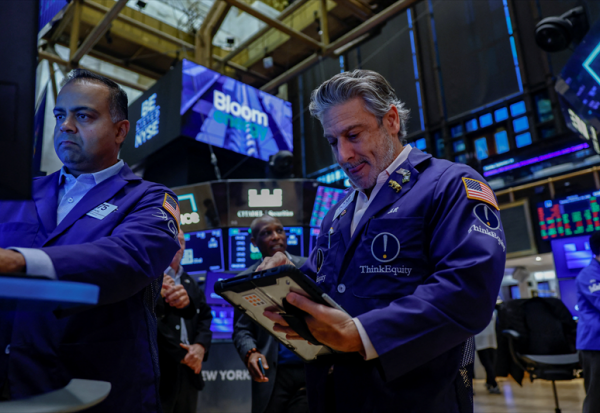 Wall Street dans le rouge, après une vague de publications trimestrielles