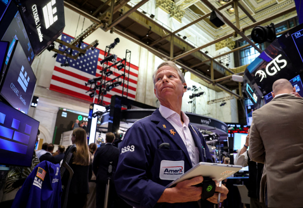 Wall Street : Microsoft flambe, Meta s'effondre