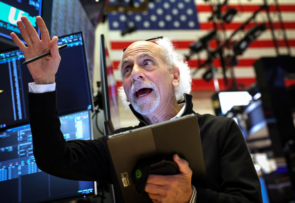 Wall Street : Nasdaq et S&P 500 corrigent encore