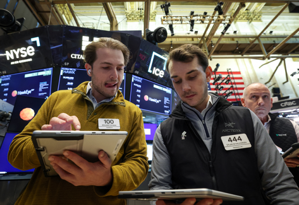 Wall Street : nouveaux records avec Cisco, en attendant Cerebras
