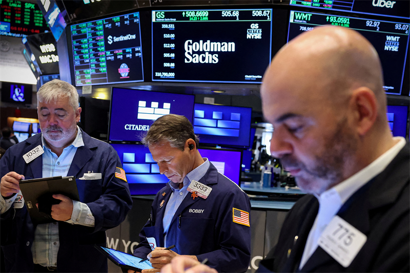 Wall Street progresse avec les trimestriels, malgré les craintes commerciales