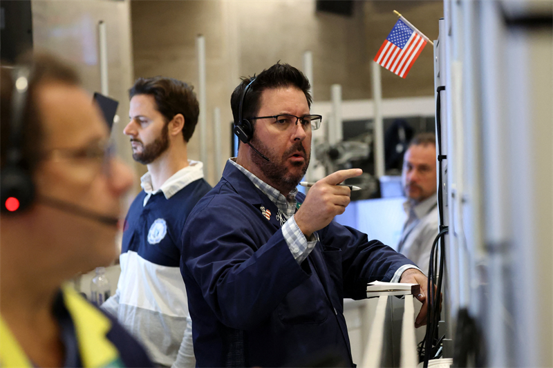Wall Street s'offre un sursaut, alors que Trump baisse d'un ton sur la Chine