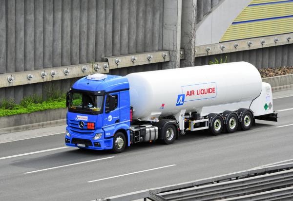 Air Liquide et l'ENS-PSL créent une chaire de recherche dédiée à l'intelligence artificielle appliquée à la chimie