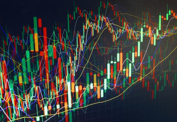 Devises : le $ encore KO, l'argent et le Bitcoin flambent