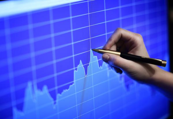 France : inflation annuelle révisée en légère baisse pour février