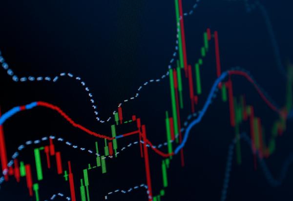 Le pétrole remonte et rattrape Wall Street, les logiciels limitent la casse